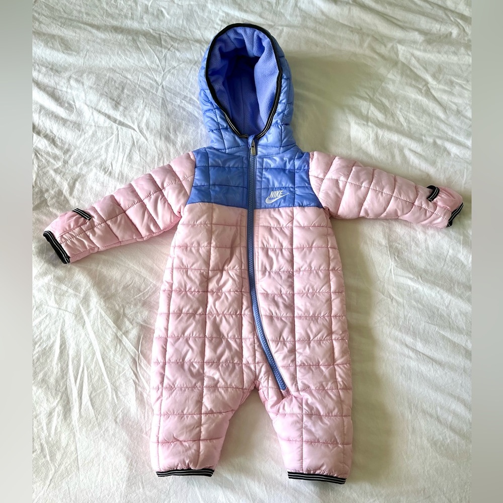 Nike Baby Colorblock Snowsuit Puffer Sz 6 months
